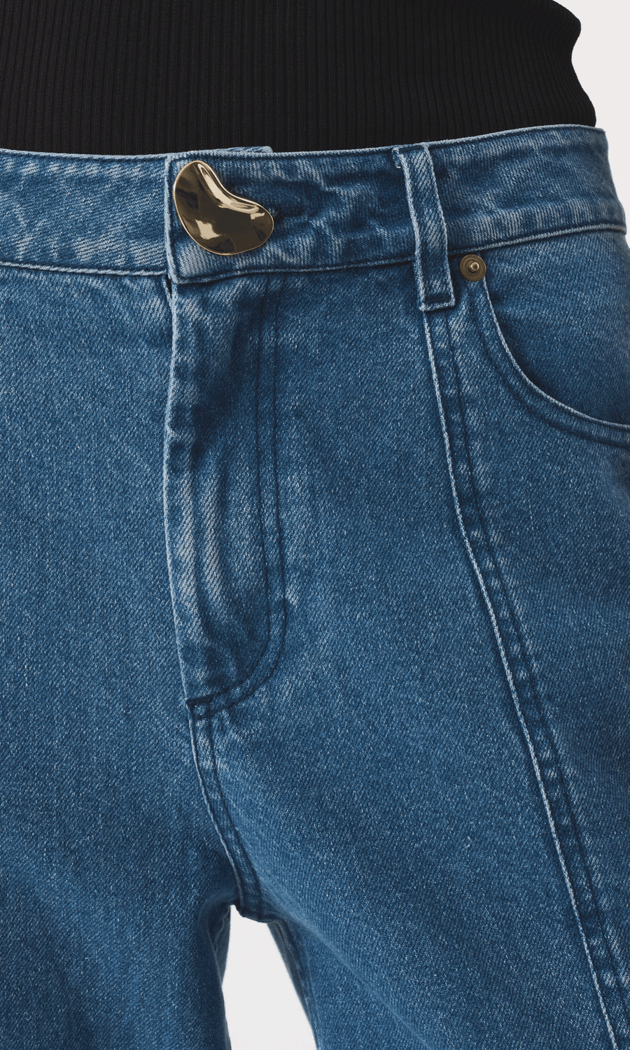 AKYN • Sol Straight Jeans • Mid-Wash Blue
