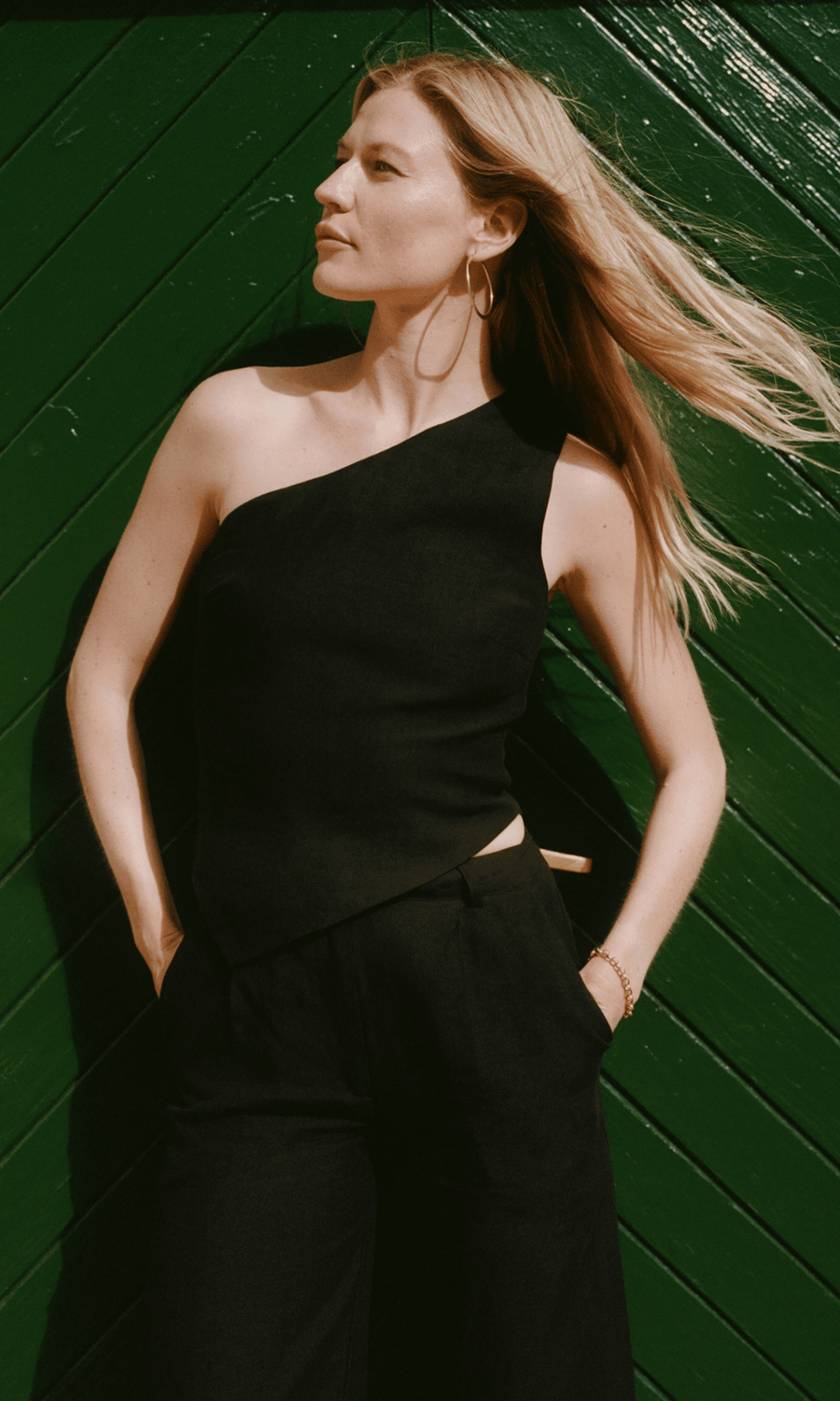 arkitaip • Ava Asymmetric Top • Black