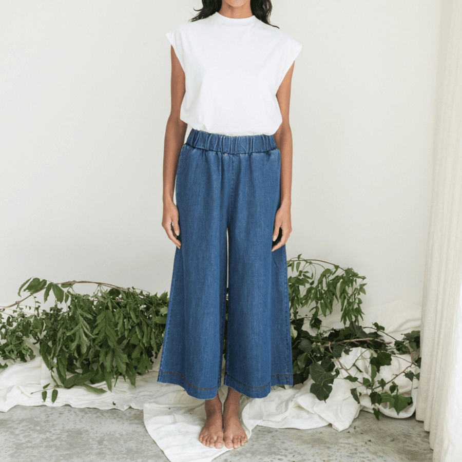 Beaumont Organic • Evora-Leigh Trousers • Mid Blue Denim