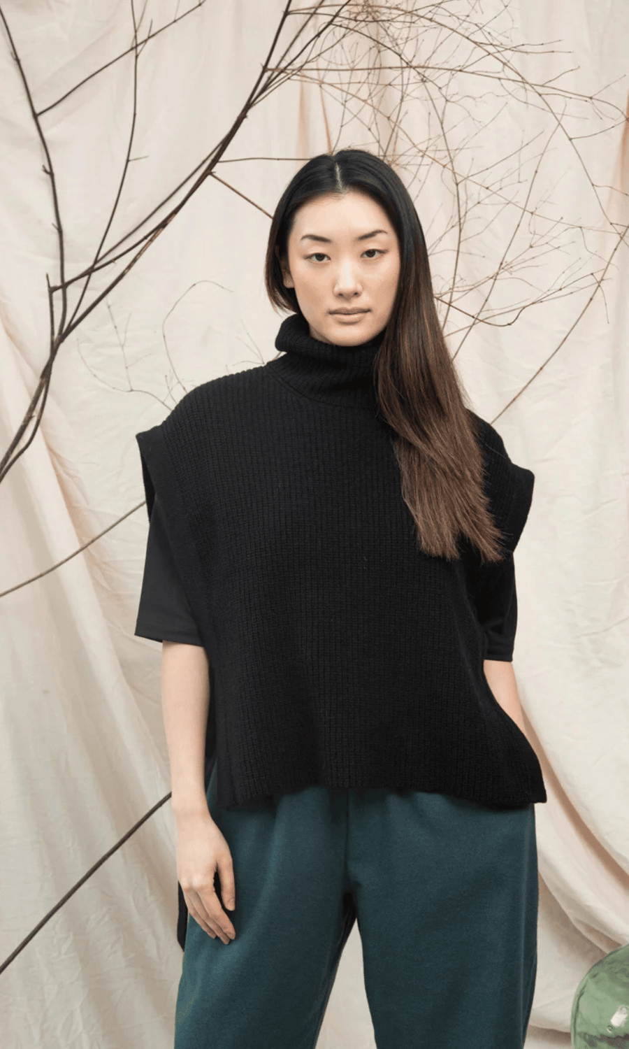 Beaumont Organic • Kanon Knitted Vest • Black