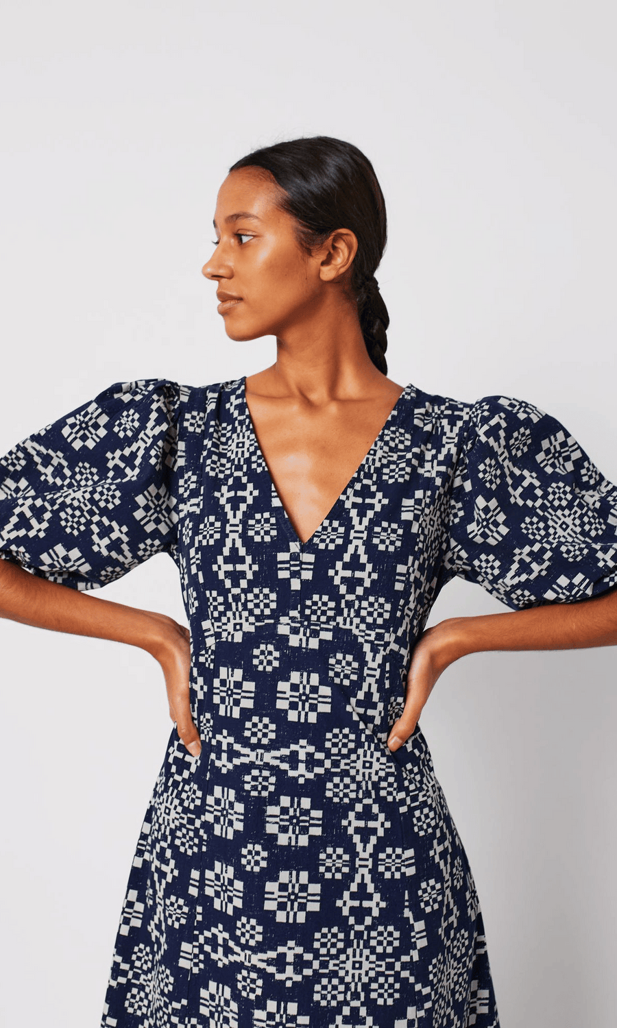 Bobo Choses • Kaleidoscope Pattern Evase V-Neck Dress • Blue/White