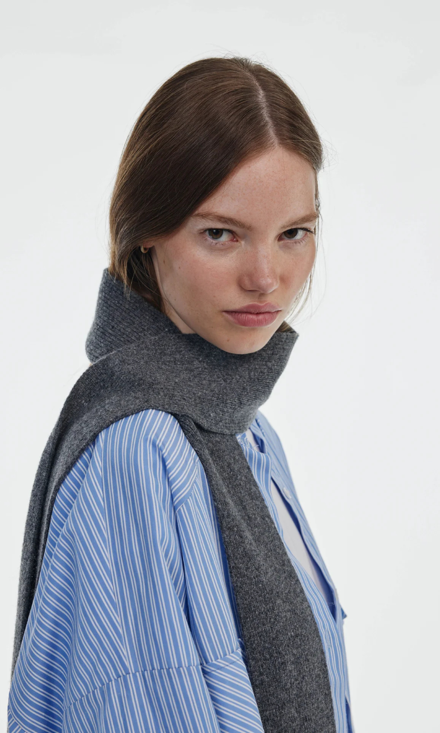 Clòimh • Mini Soft Wool Scarf • Dark Grey