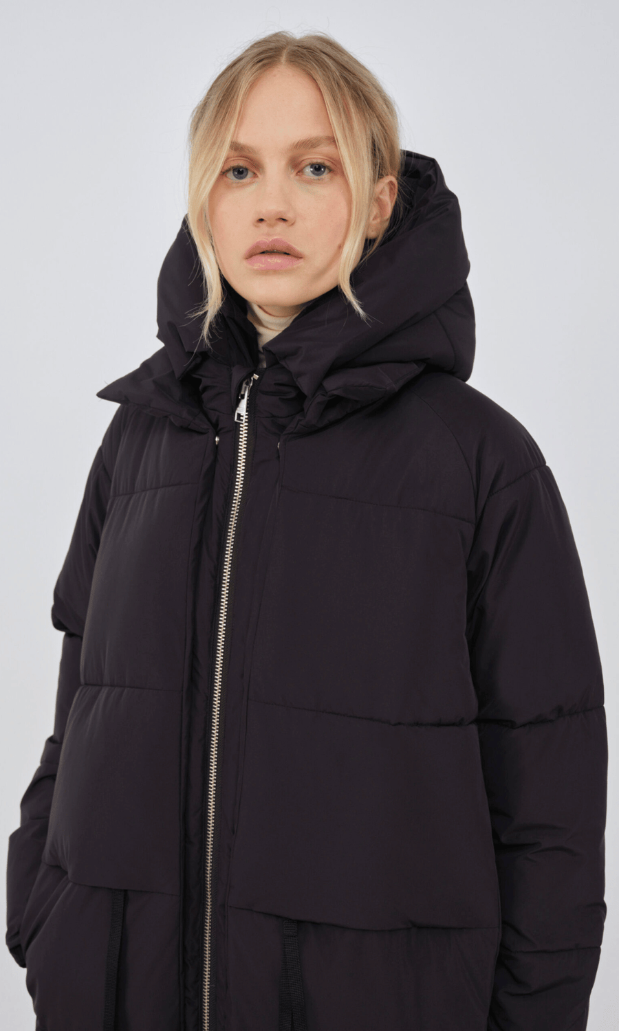 Embassy of Bricks and Logs • Lourdes Puffer Coat • Black