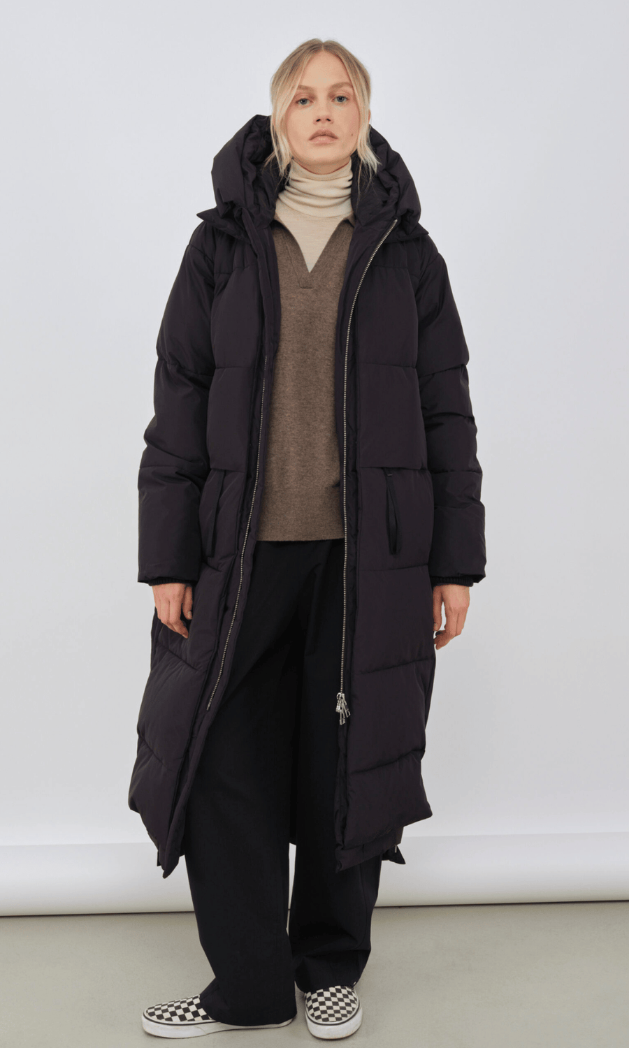 Embassy of Bricks and Logs • Lourdes Puffer Coat • Black
