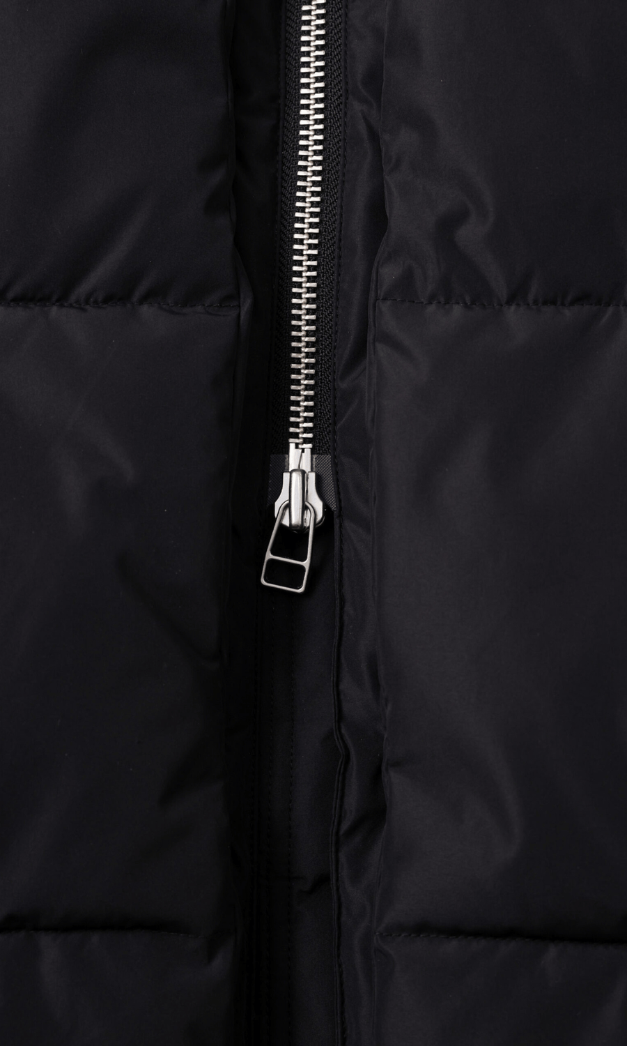 Embassy of Bricks and Logs • Lourdes Puffer Coat • Black