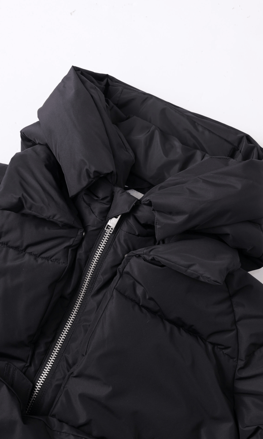 Embassy of Bricks and Logs • Lourdes Puffer Coat • Black