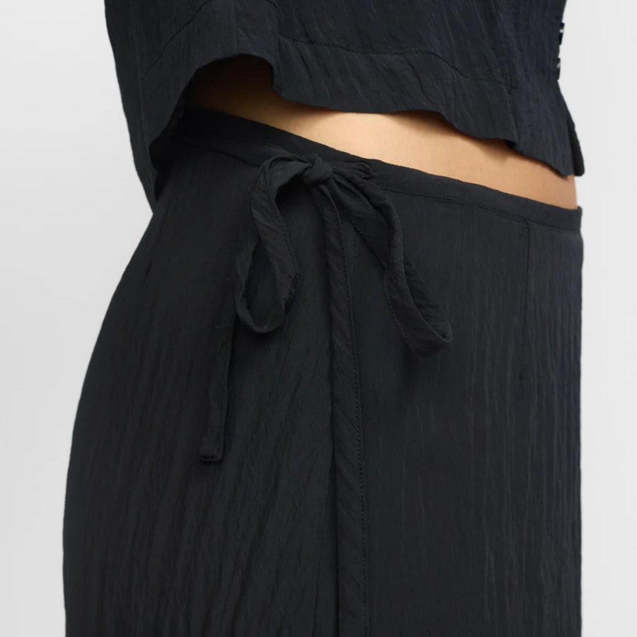 Esmé Studios • Ayla Wrap Skirt  • Black