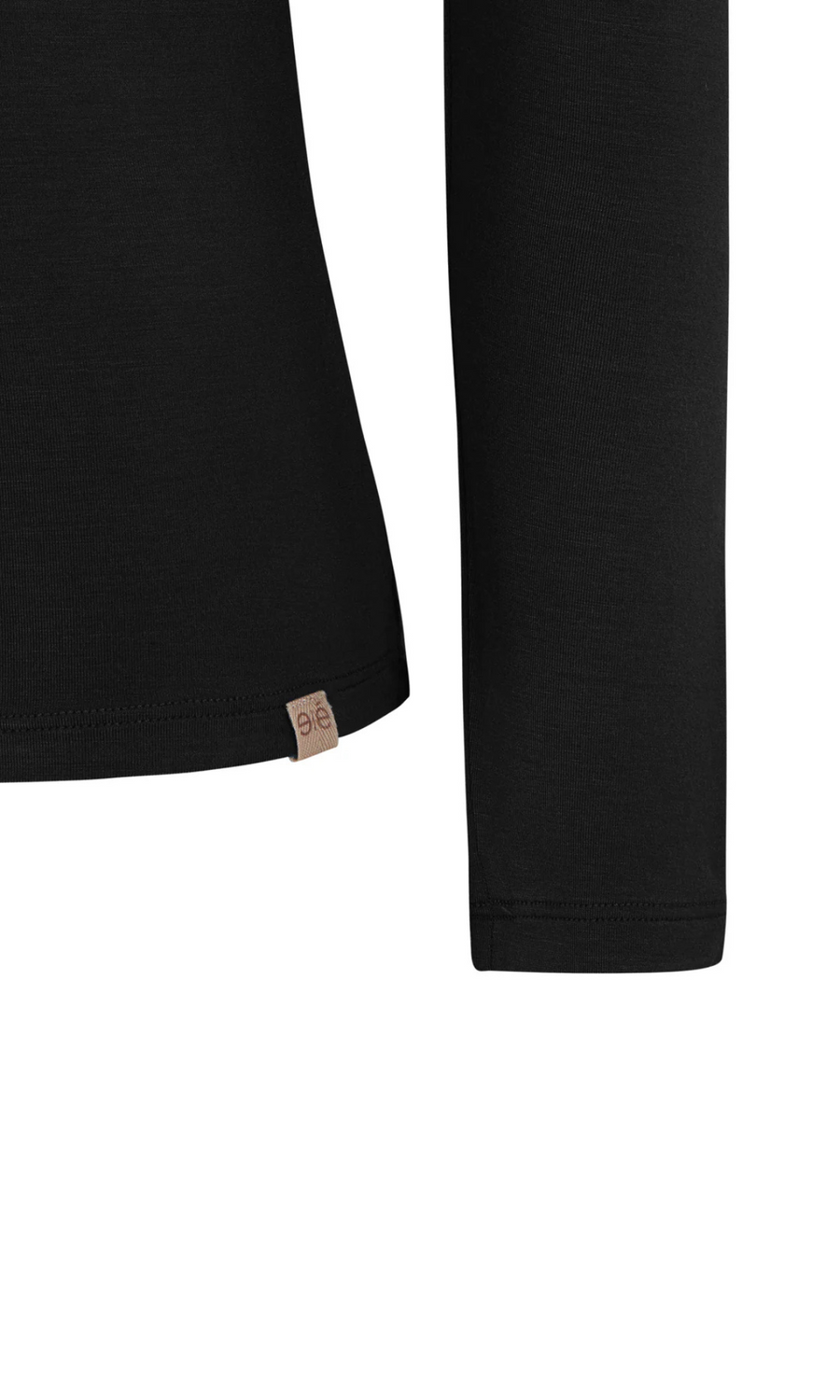 Esmé Studios • Penelope LS O-Neck Slim T-Shirt • Black