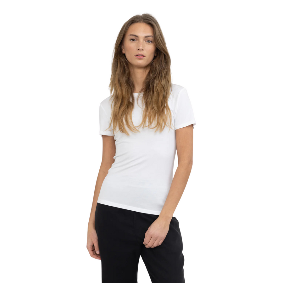 Esmé Studios • Penelope Slim Fit T-Shirt  • White