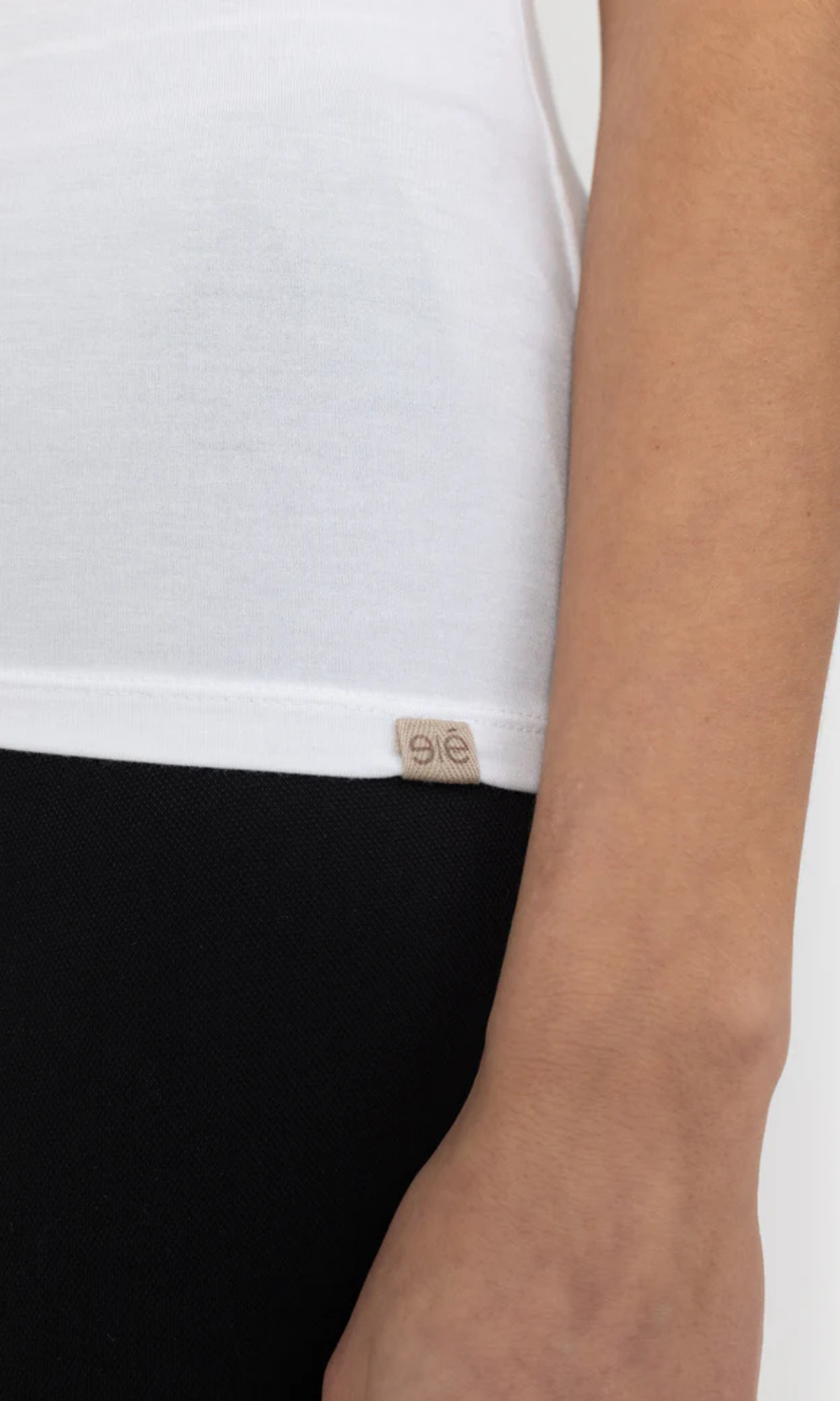 Esmé Studios • Penelope T-Shirt • White
