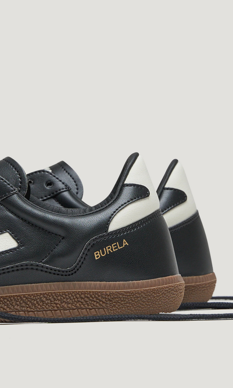 Flamingos Life • Burela Slim Sneakers • Black