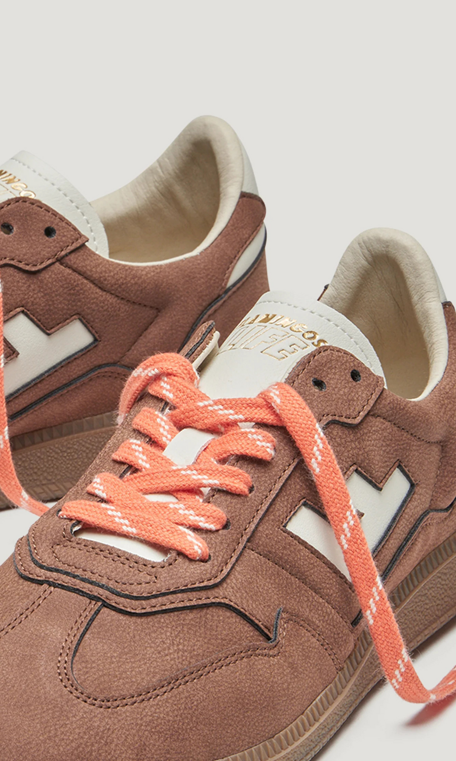 Flamingos Life • Burela Slim Sneakers • Nobuck Cacao