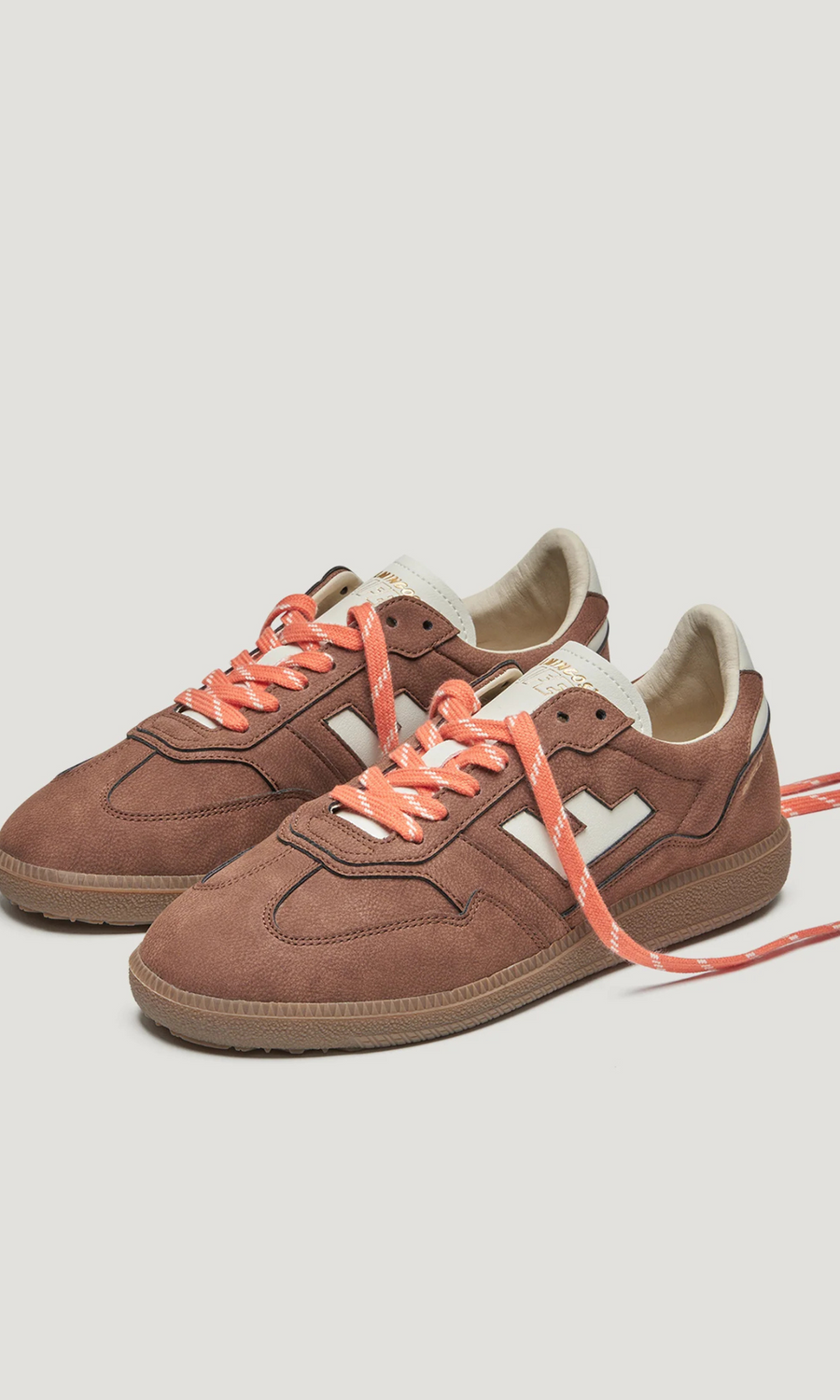 Flamingos Life • Burela Slim Sneakers • Nobuck Cacao
