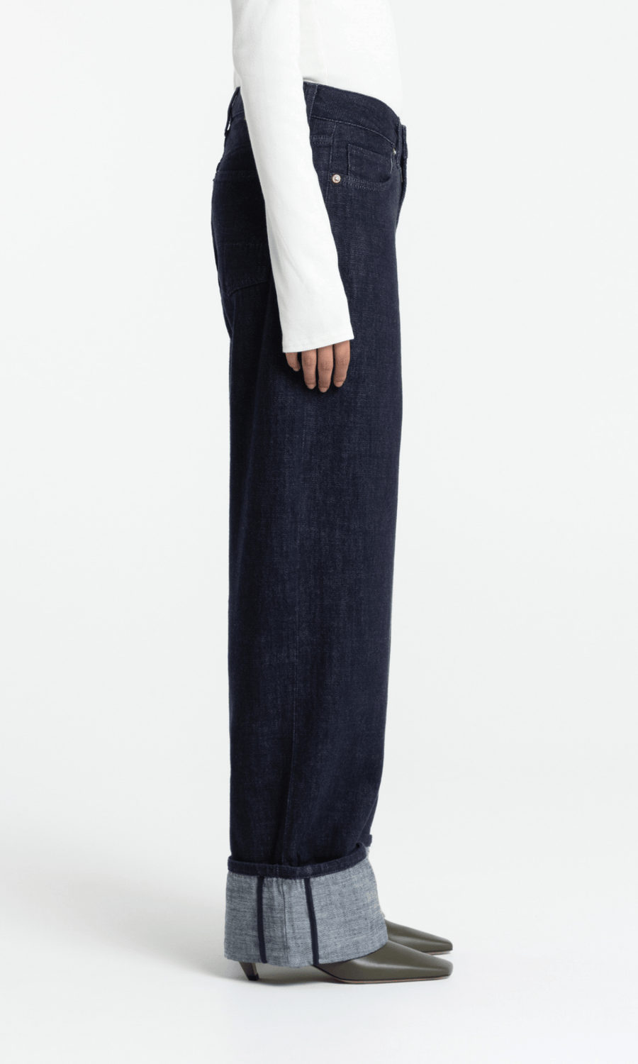 Kings Of Indigo • Joan Turn Up Jeans • Suse Rinse