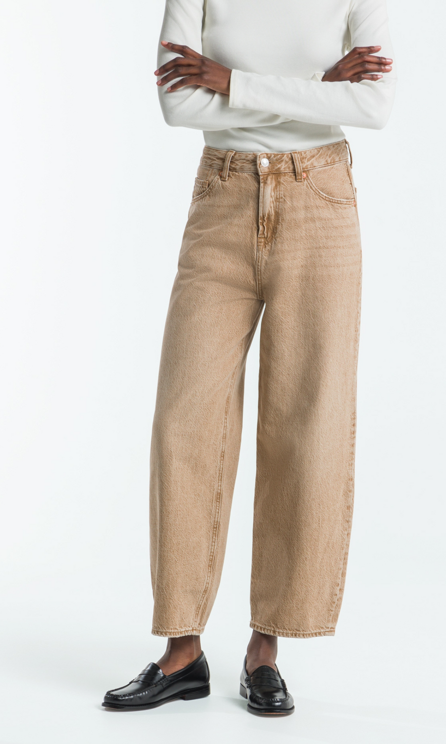 Kings Of Indigo • Leila Jeans • Jim Dark Beige