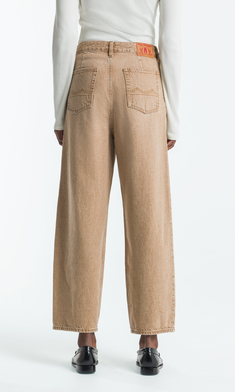 Kings Of Indigo • Leila Jeans • Jim Dark Beige