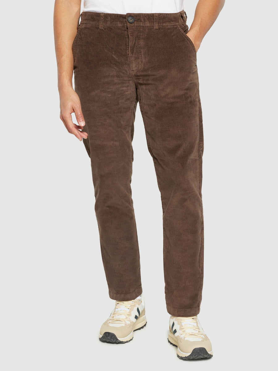 Knowledge Cotton • Chuck Chino Pants • Brown Corduroy