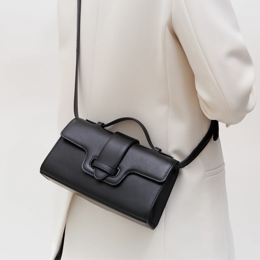 Loué Studio • Mano Pochette Bag • Black