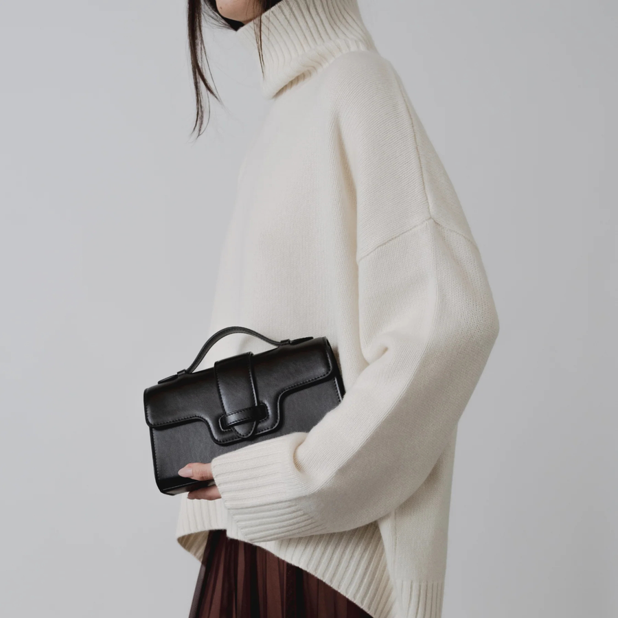 Loué Studio • Mano Pochette Bag • Black