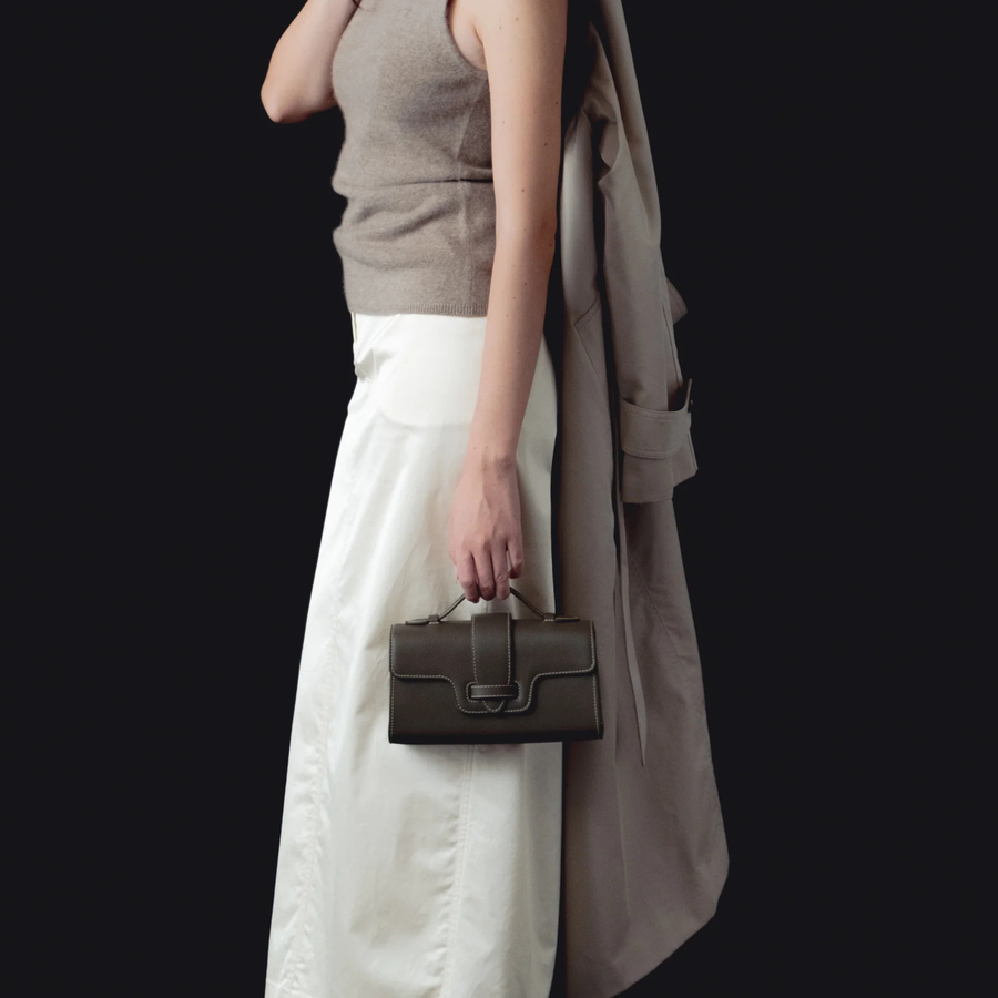 Loué Studio • Mano Pochette Bag • Taupe