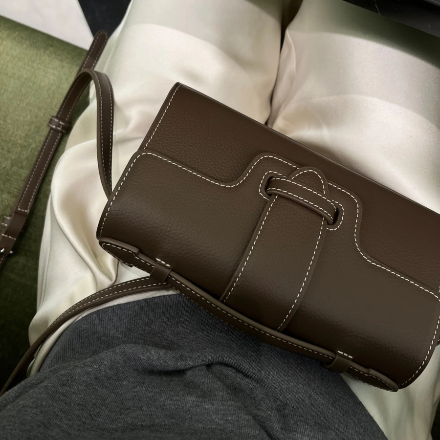 Loué Studio • Mano Pochette Bag • Taupe