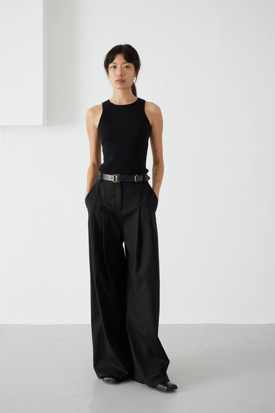 Mother of Pearl • Ariadne Pleated Trousers • Black