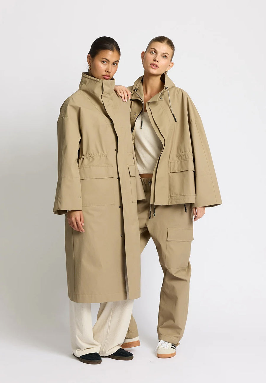 Rethinkit • Tech Cloud Coat • Beige Taupe