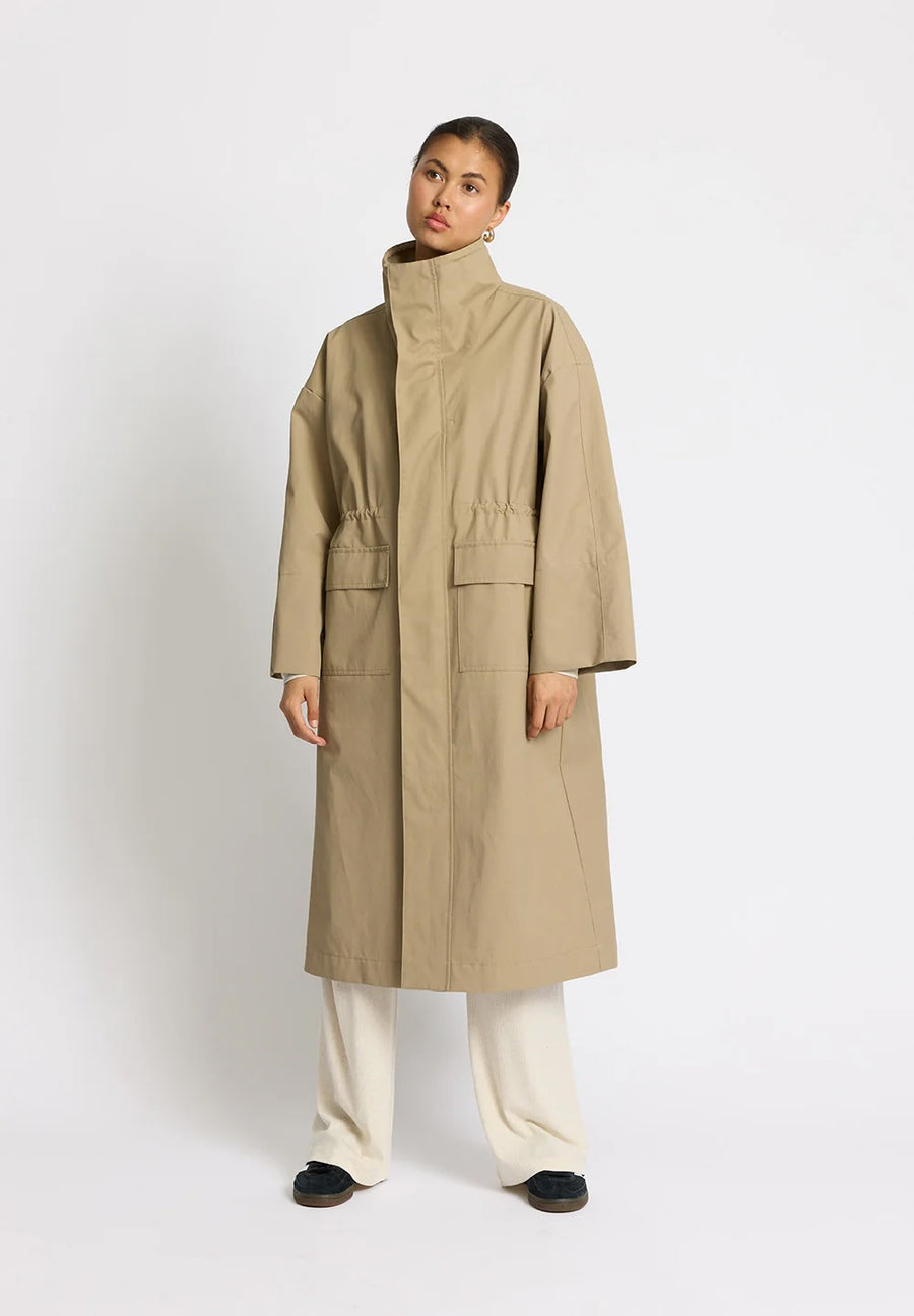 Rethinkit • Tech Cloud Coat • Beige Taupe