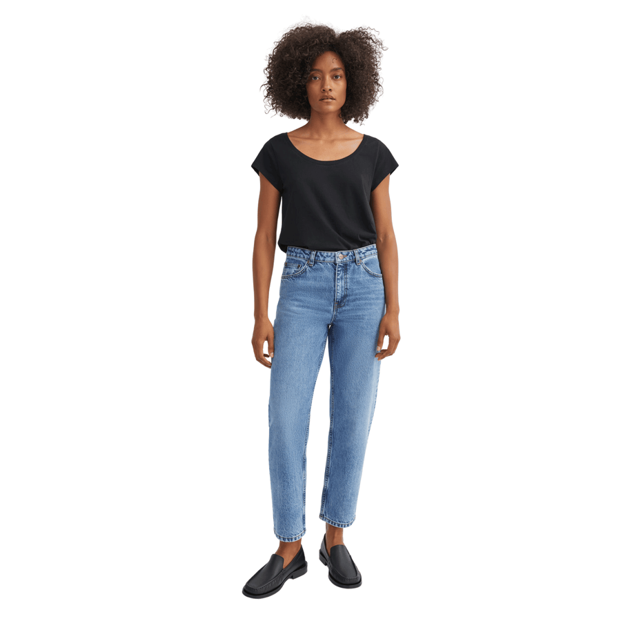 Skall Studio • Allison Cropped Jeans • Worn Mid Blue