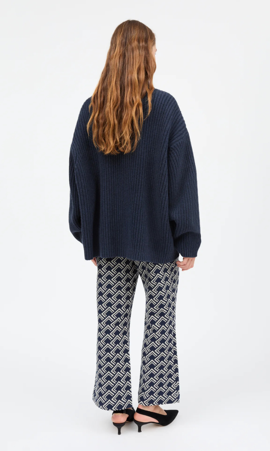 Skall Studio • Diana T-Neck Jumper • Navy