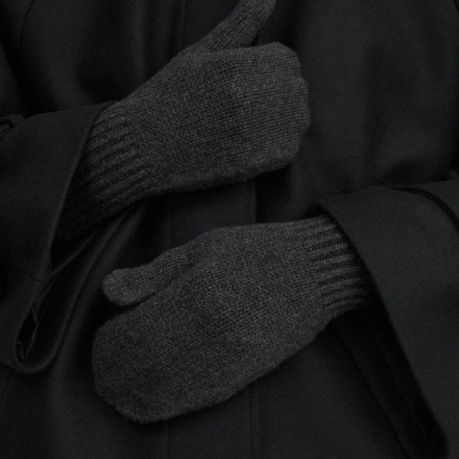 Skall Studio • Olivia Mittens • Grey