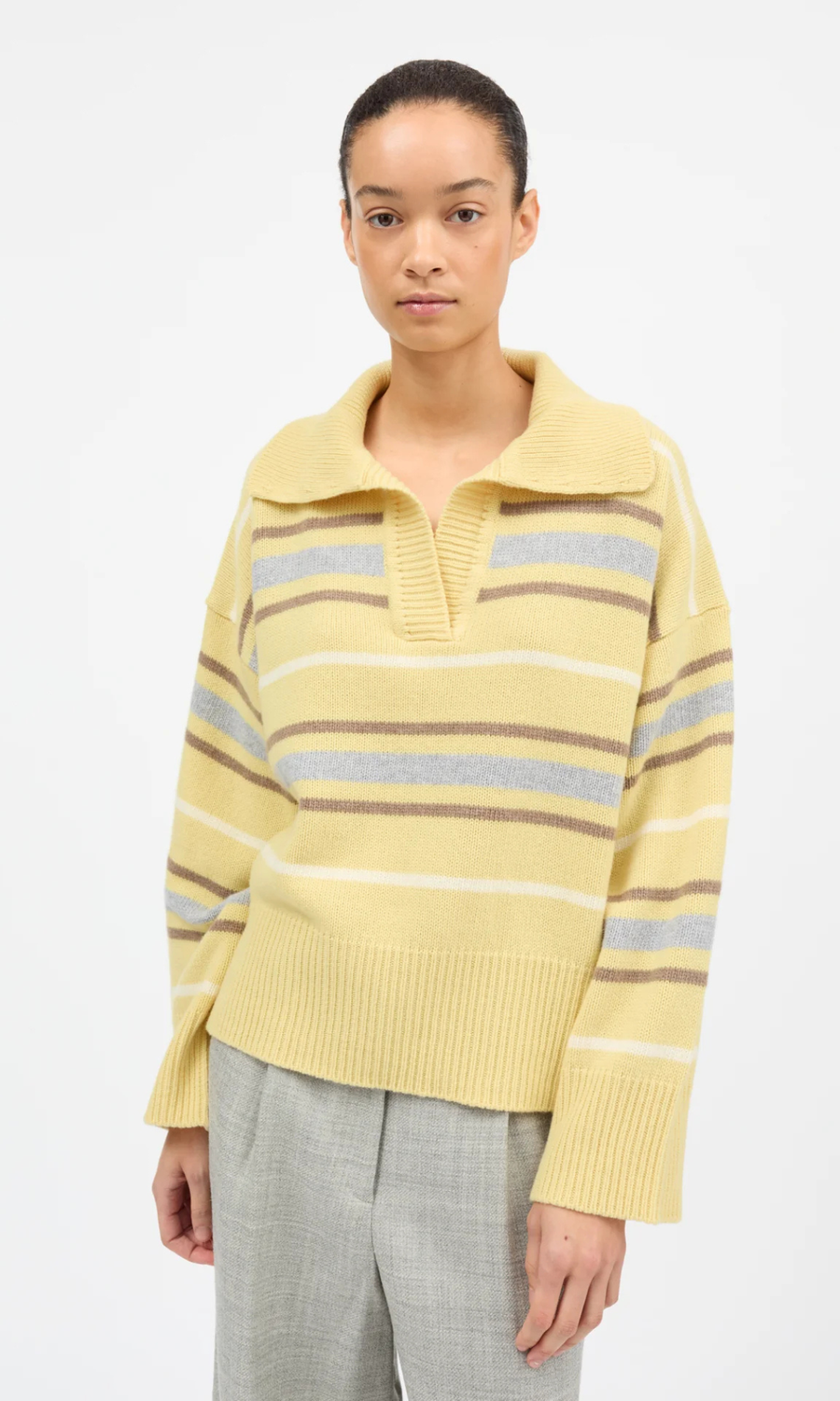 Skall Studio • Paul V-Neck Jumper • Yellow/Grey Stripe