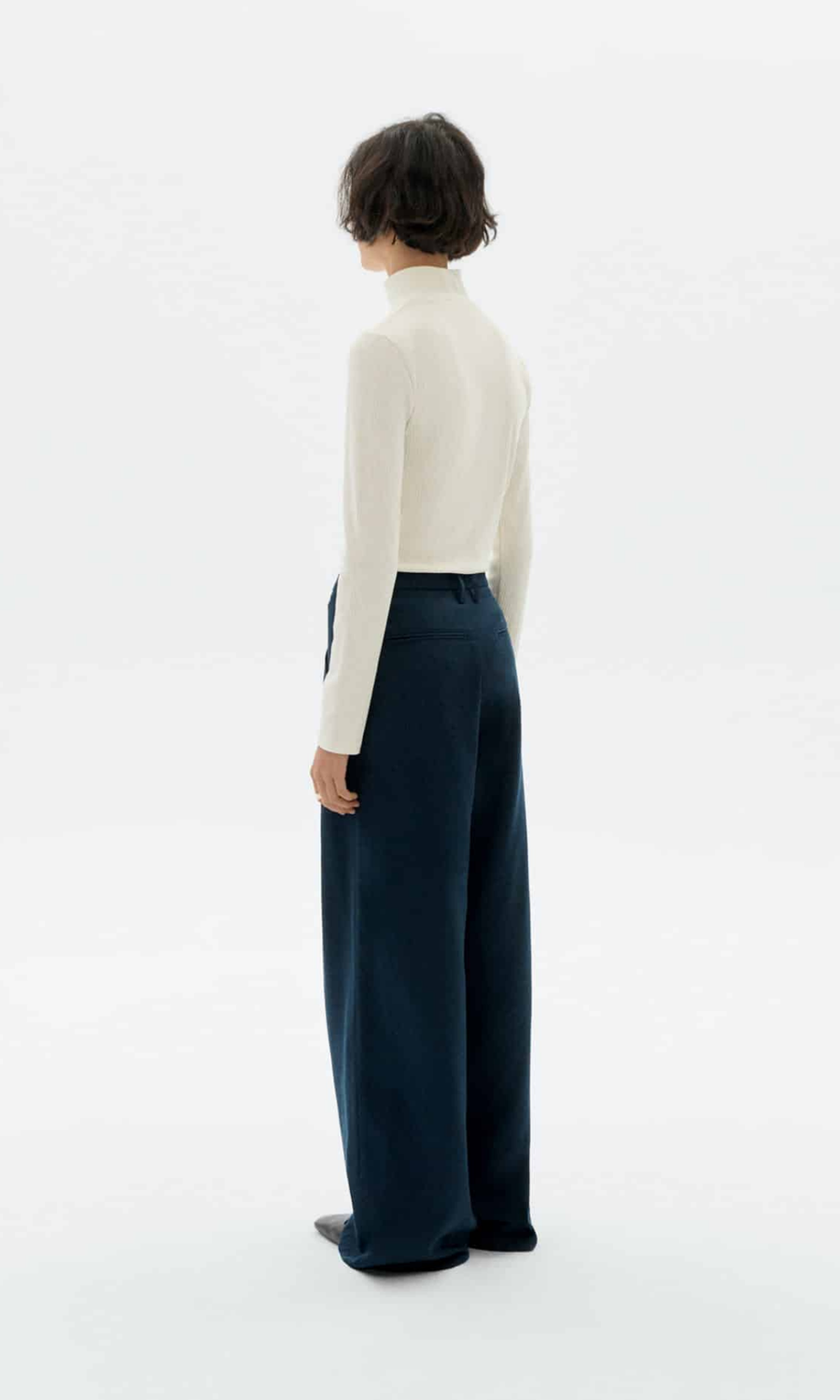 Thinking Mu • Aine Top • White