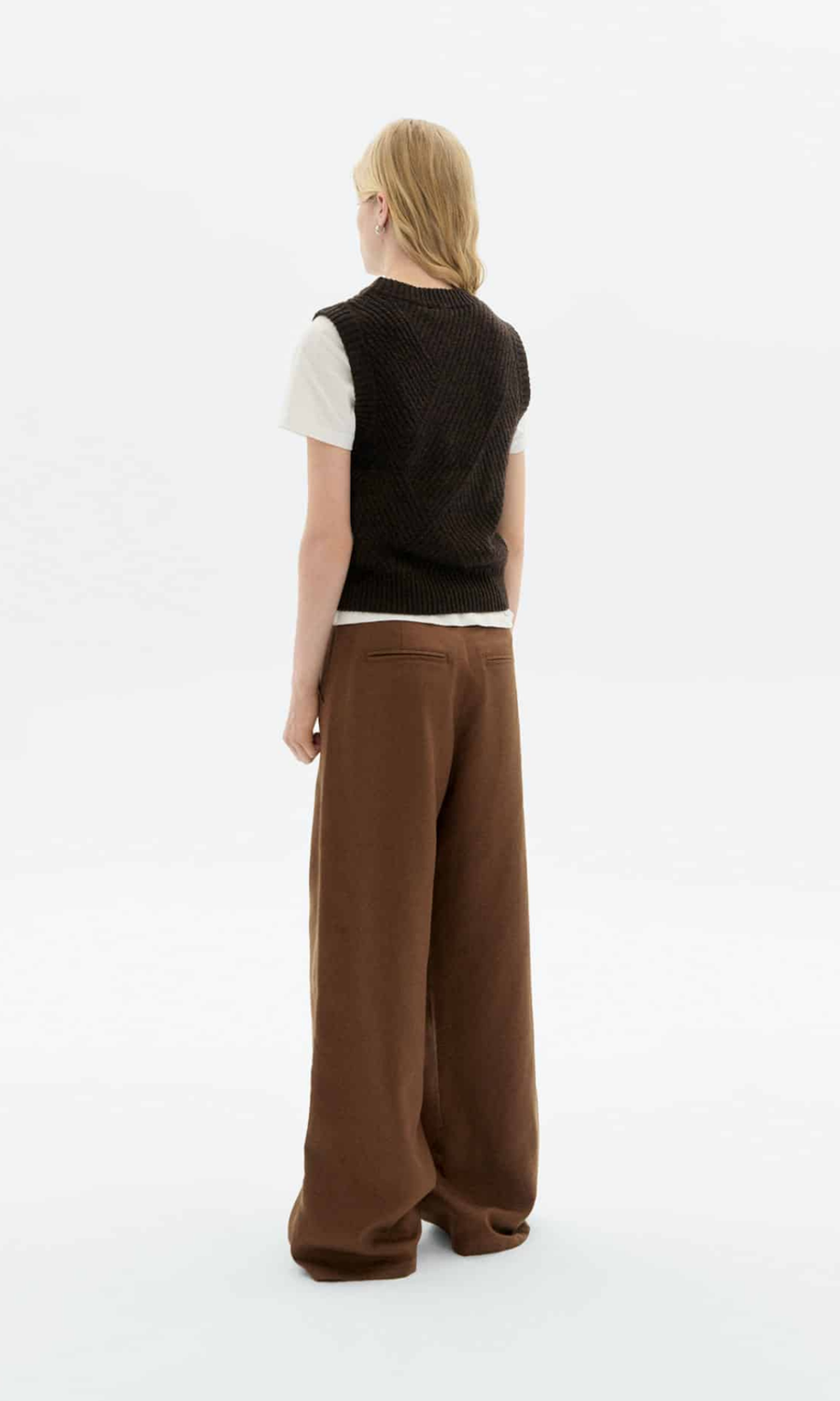 Thinking Mu • Kaia Knitted Vest • Brown