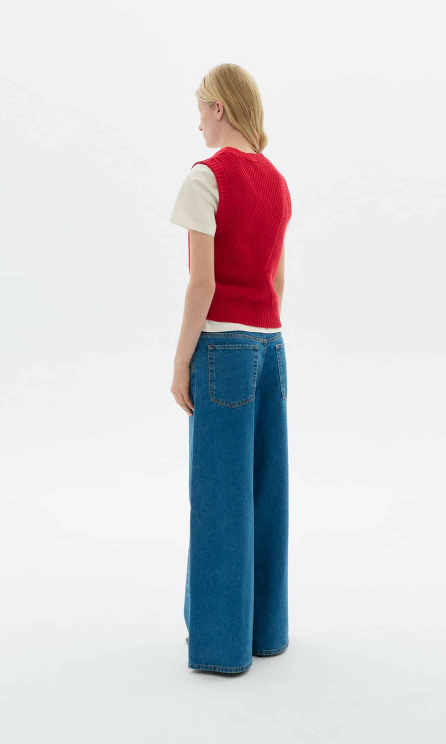 Thinking Mu • Kaia Knitted Vest • Red