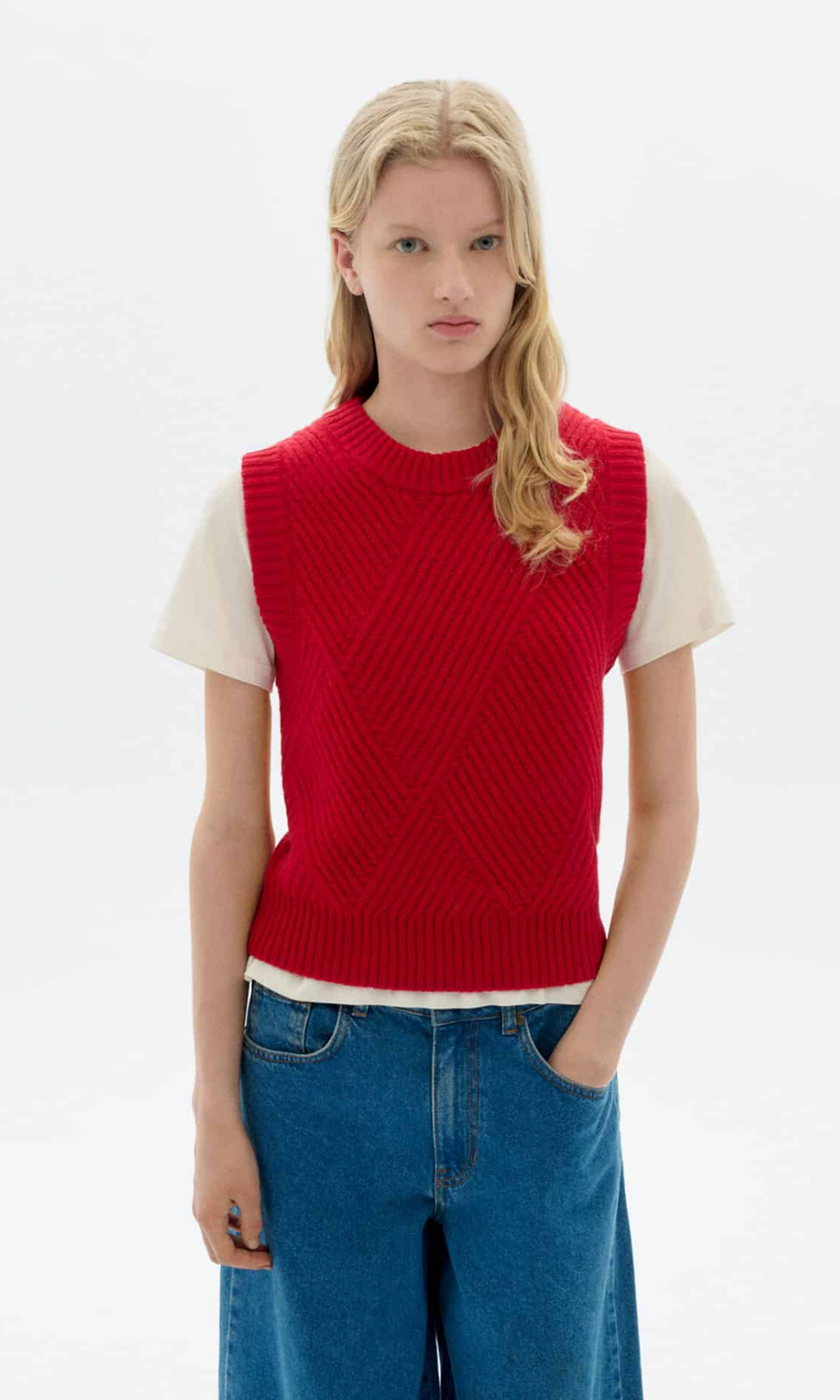 Thinking Mu • Kaia Knitted Vest • Red