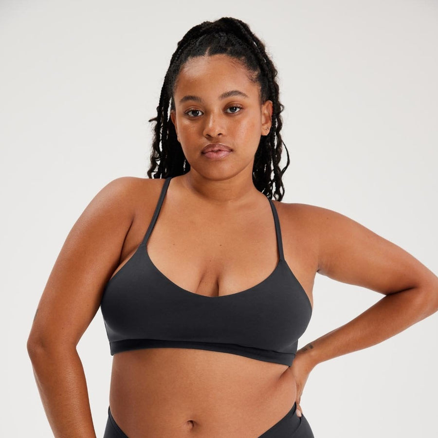 Girlfriend Collective • V Neck Bralette • Raven